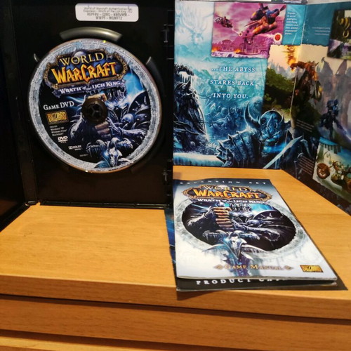 World of Warcraft Wrath of the Lich King PC like new with manual