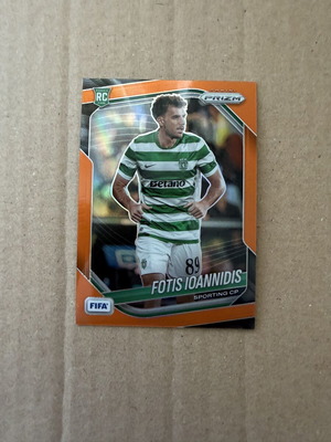 2025-26 Panini FIFA Prizm Rookie карта на Fotis Ioannidis като нова