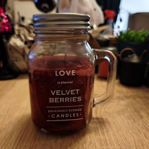 Scented decorative candle like new, height 14.5 cm