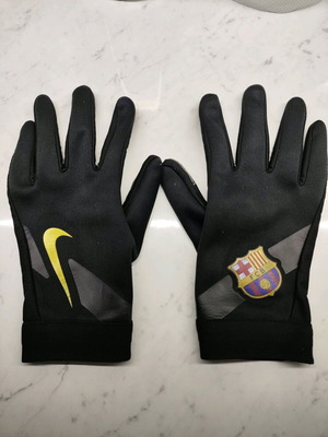 Nike Academy Hyperwarm Therma-Fit gloves like new