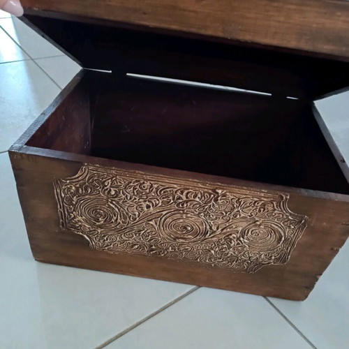Wooden chest like new with decoration and spacious storage