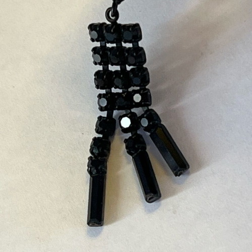 Vintage earrings black shiny with clip like new