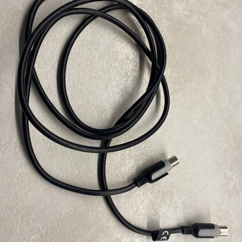 Coaxial antenna extension cable like new