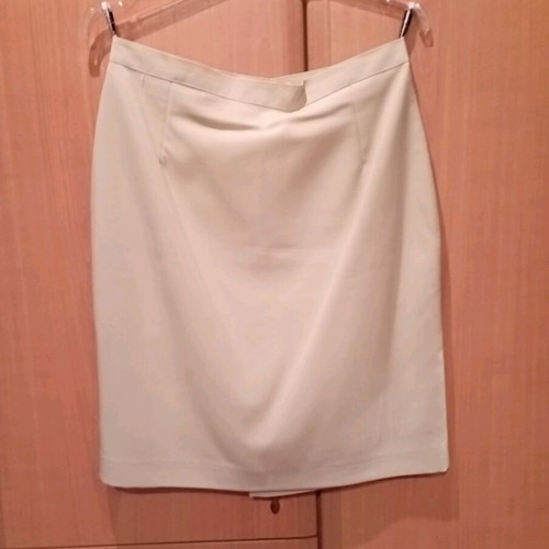 Summer set jacket and skirt beige Baziana like new