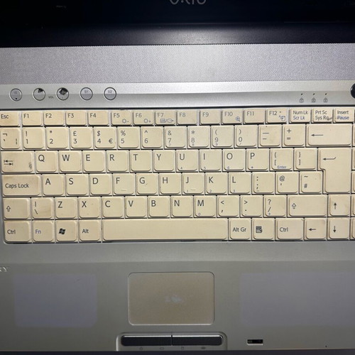 Sony Vaio FE11S laptop used with 2GB memory, HDD, Windows XP