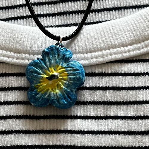 Blue flower necklace, handmade from scratch