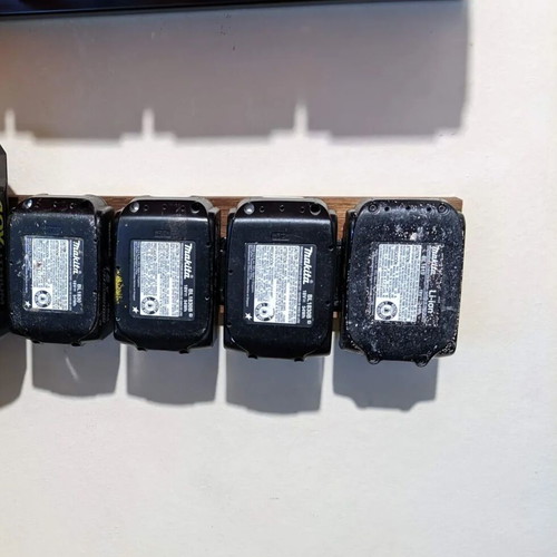 Makita 18V Battery Wall Mount New