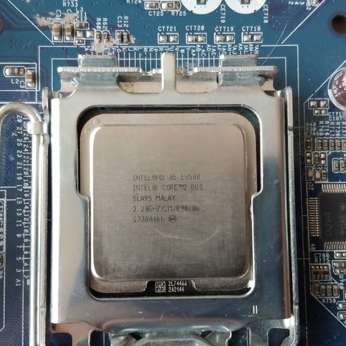 ASRock 775i65G motherboard with Intel Core2Duo E4500 CPU, fan and 2GB RAM like new