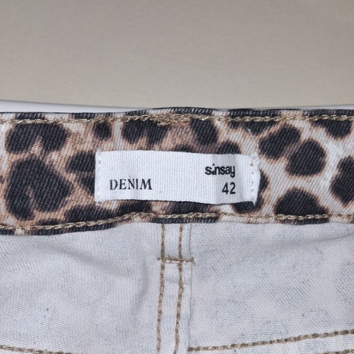 Sinsay Cotton Leopard Jeans like new, elastic, size XL
