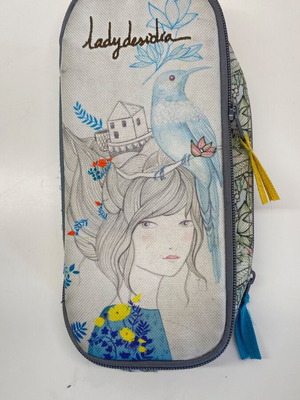 Lady Desidia Barrel Pencil Case like new