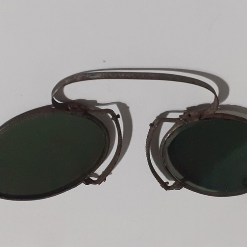 Vintage glasses used with metal frame