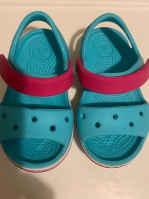 Children's Crocs size C4 like new