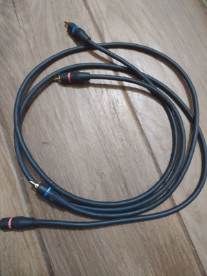 Monster Standard Interlink 100 audio cable 1 meter like new