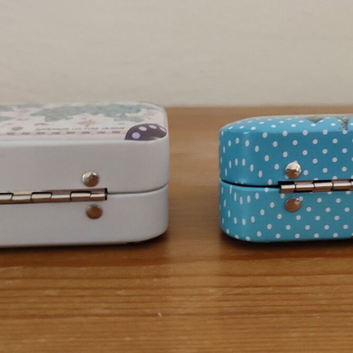 Metal Decorative Jewelry Boxes set of 2 like new, colorful