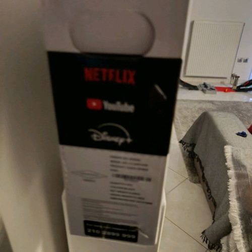 JVC 24" Smart TV HD Ready new with Netflix and YouTube