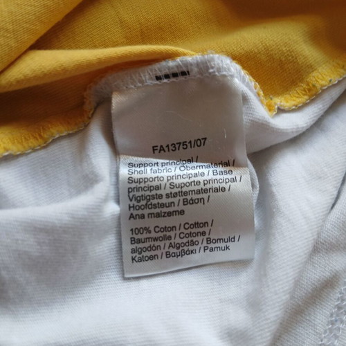 Lacoste men's t-shirt color-block size M like new