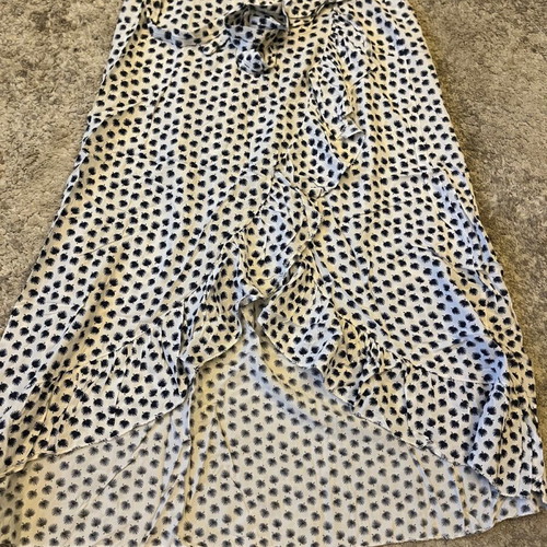 White midi skirt with ruffles and print S/M like new