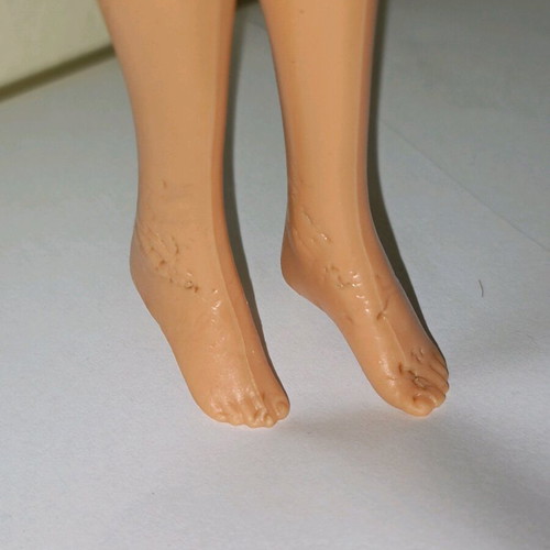 Sindy Tennis Star 1992 used authentic doll with dress