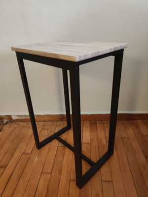 Stool table with metal base and wooden surface, like new, set of 2 pieces