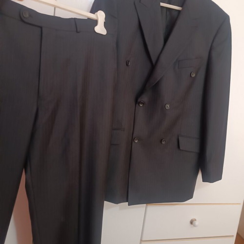 Portobello's men's suit size 54 used, black with subtle stripes