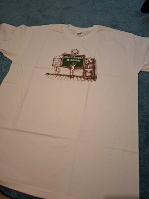 Fruit of the Loom T-shirts size M like new, white
