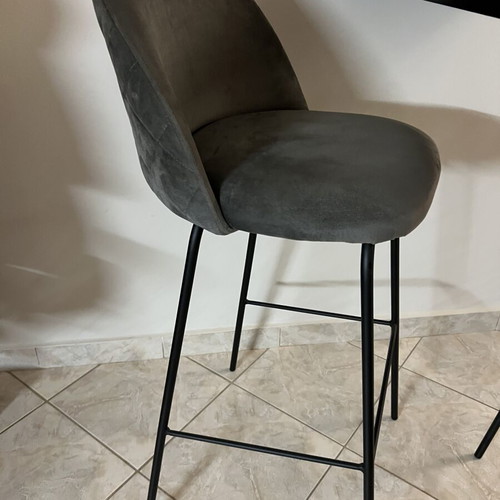 Set of 2 grey velvet bar stools