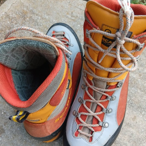 Scarpa Triolet GTX hiking boots used, beige and orange, size 46
