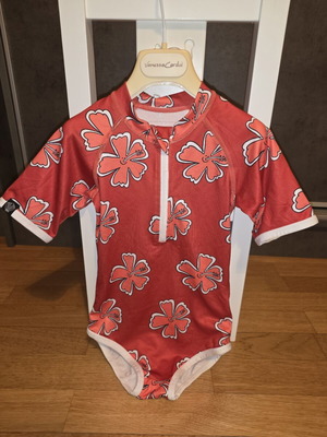 Beach & Bandits Girls' Swimsuit with Short Sleeves like new, size 104-110
