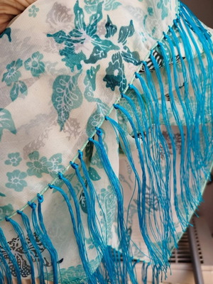 Sarong scarf like new with batik technique, floral patterns and fringes