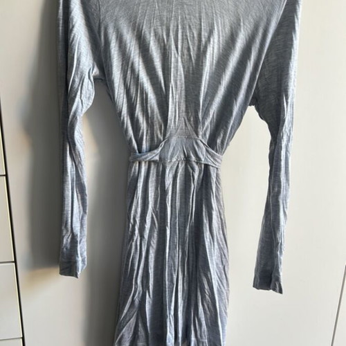 H&M Grey Thin Robe with Integrated Belt Size M Used