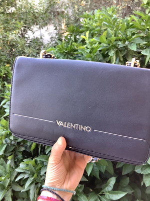 Valentino рамо чанта употребявана, синьо-черна изкуствена кожа