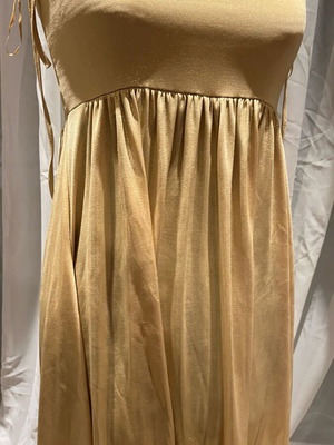 Gold dress like new, one size