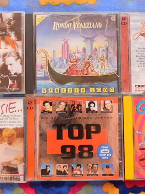 Music CD box set, 9 discs in 6 cases