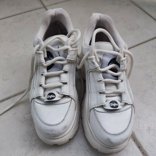 Buffalo chunky shoes, white, size 36