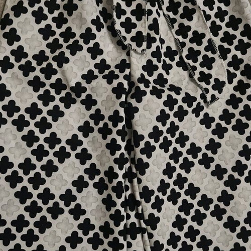 Girls' set pants and top black and white like new, size 10/12