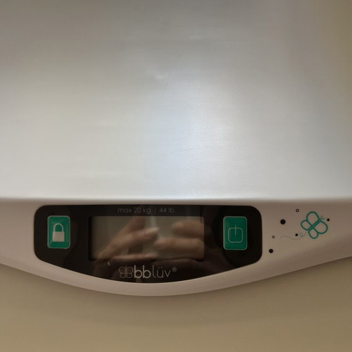 BBlüv Digital Baby Scale like new with LCD screen