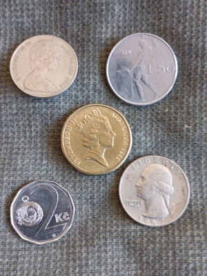 Foreign coins like new, set of 5 pieces