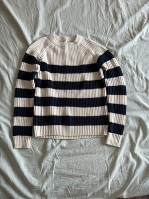 Terranova striped sweater like new, white and blue, XS