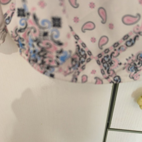 Susy Mix shirt used, pastel paisley pattern, size M