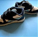  Βρεφικά παπούτσια Reebok για αγοράκι  Νούμερο 22,5.