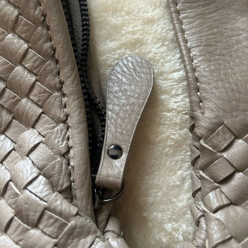 Shoulder bag made of eco leather new, beige