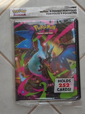 Pokémon Binder Phantasmal Flames 252 Card Capacity New Sealed