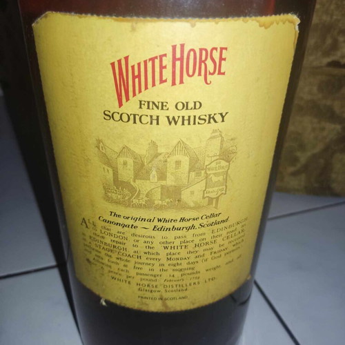 White Horse whisky sealed 4.5 liters, about 45 years old