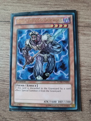 Beiige Vanguard of Dark World YuGiOh Card mint, 1st Edition