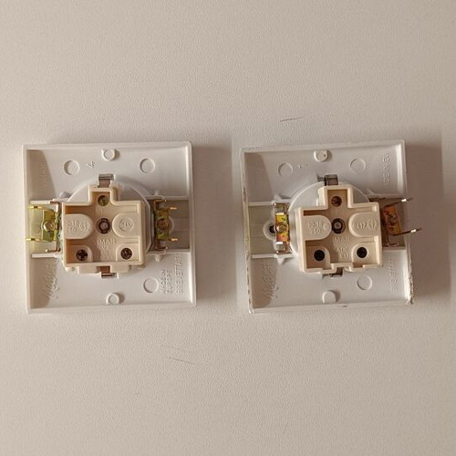 Schuko Vimar Built-in Power Sockets Set of Two Like New, White