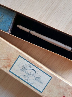 Πένα καλλιγραφίας καινούργιο στη συσκευασία της