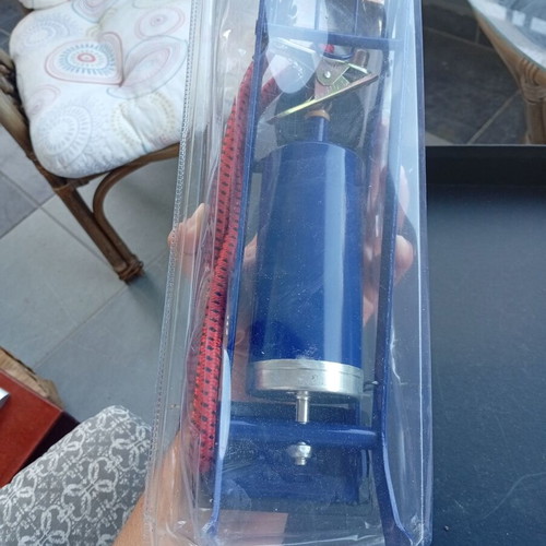 Foot-operated air pump with manometer like new
