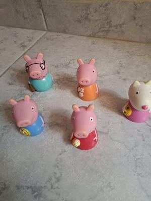 Peppa Pig figures used