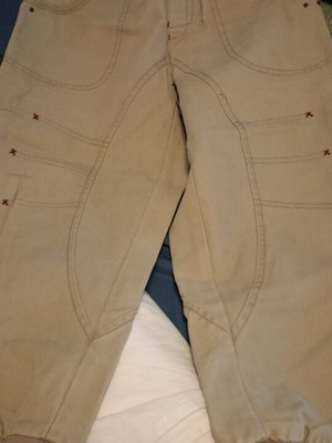 Παντελόνι μπεζ για όλες τις εποχές μέγεθος M σαν καινούργιο