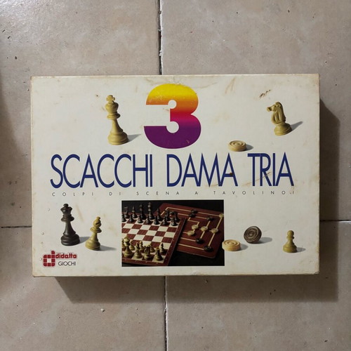 Italian vintage chess and checkers board game like new